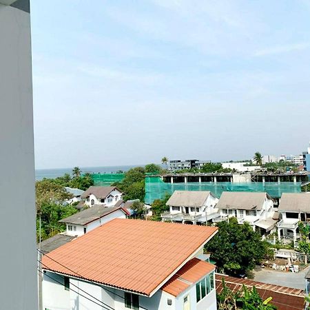 Sweet Seaview Flr6 With Toproop Pool Flr7 At The Blux Bangsaen Esterno foto